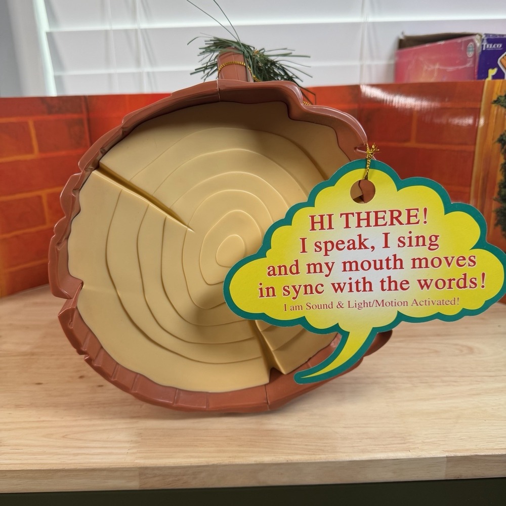 YULE BURNER THE TALKING SINGING LOG BY TELCO ANIMATED CHRISTMAS Box & Back Drop - Picture 6 of 16